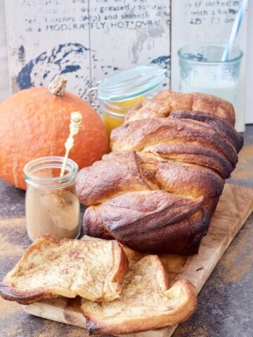 Pumpkin & Cinnamon Pull Apart Bread