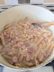 One Pot Leftover Ham and Pea Pasta