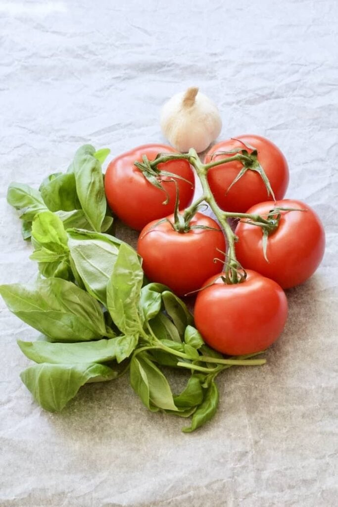 Vine tomatoes, basil & garlic.