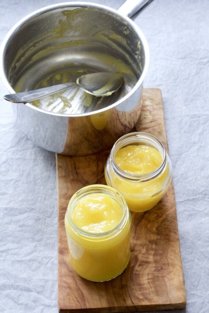 Lemon curd transferred to sterilised jars.