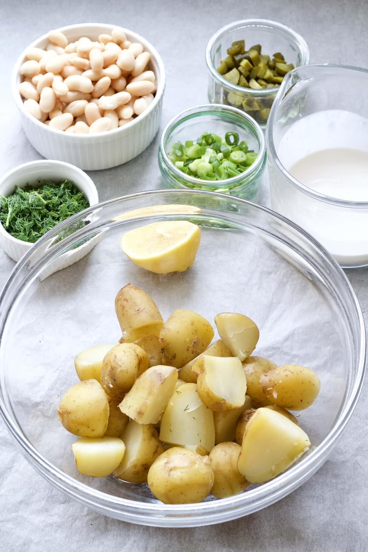 Boiled potatoes in a bowl.