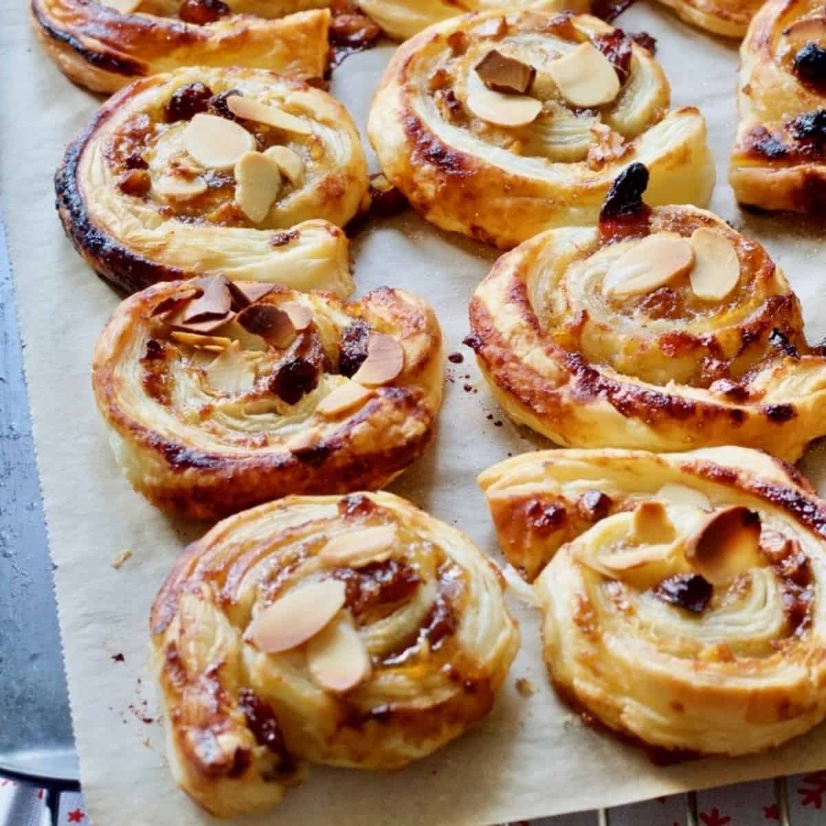 Baked swirls on a tray (square).