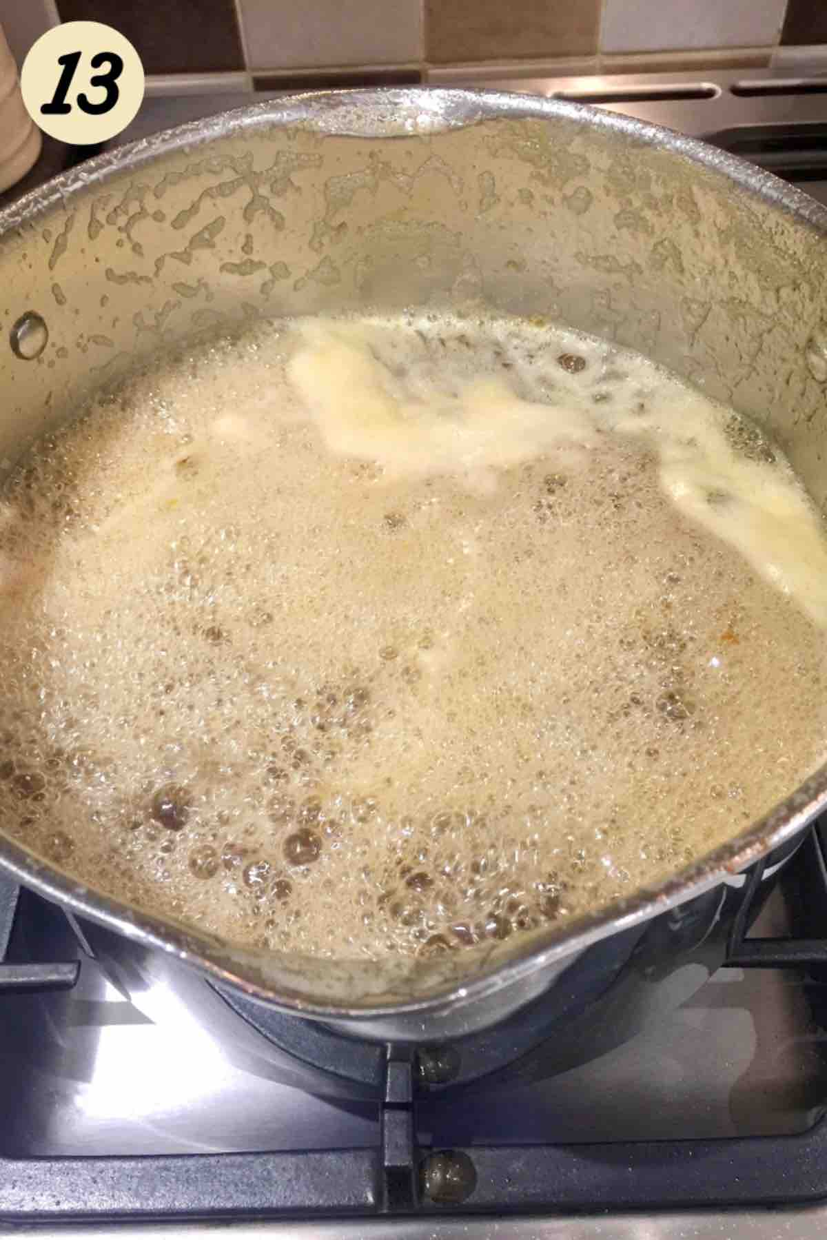 Boiling marmalade mixture.