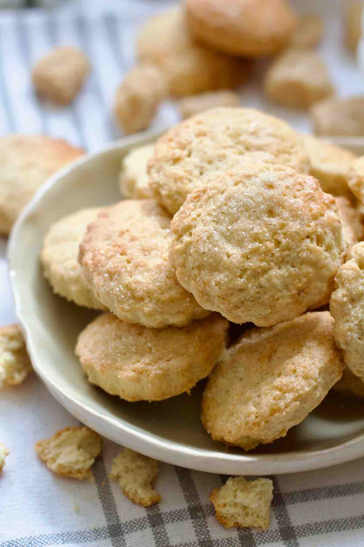 Small plate with a pile of ammonia cookies.